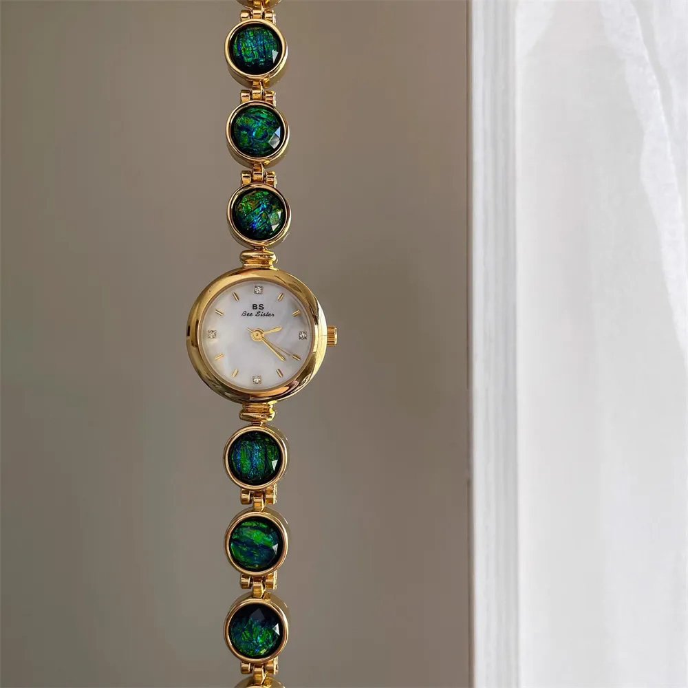Montres de luxe pour femmes, B - Luxury Watch With Green Dial avis et prix