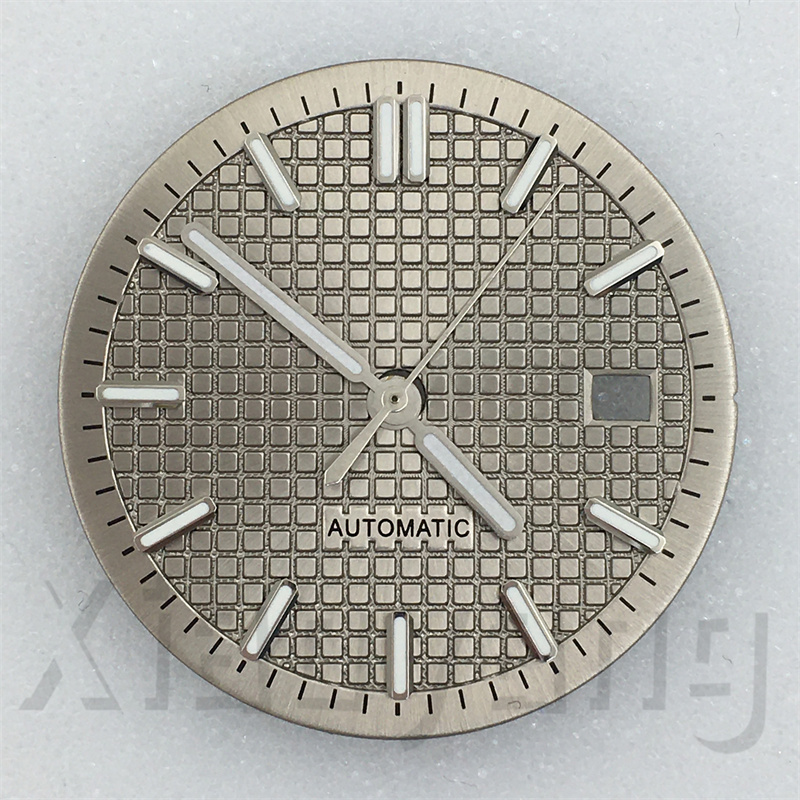 Cadran et aiguilles de montre  - Luxury Watch With Green Dial avis et prix