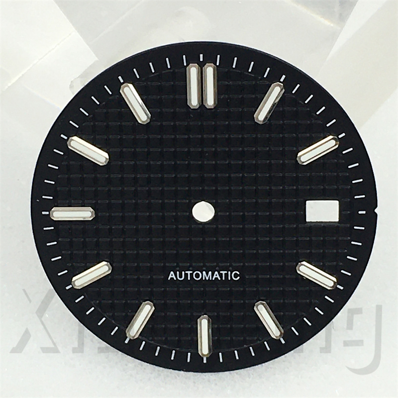 Cadran et aiguilles de montre  - Luxury Watch With Green Dial avis et prix
