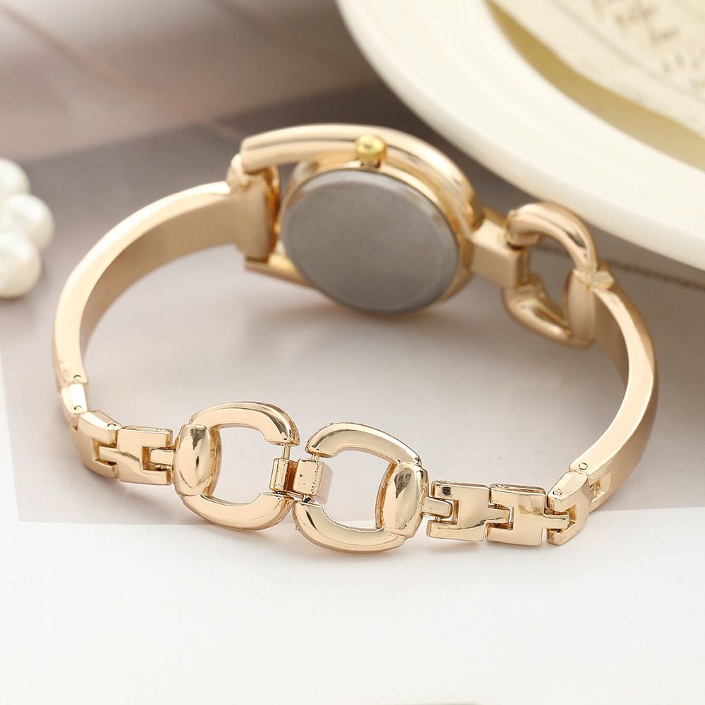 Montre-bracelet ronde vintage  - Luxury Watch Vintage avis et prix